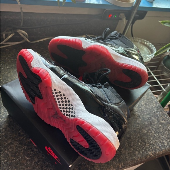 Jordan Black and Red Sneakers - Picture 5 of 6